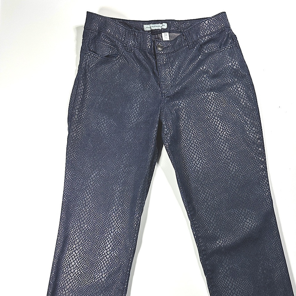 Woman’s Vintage Chicos Platinum Denim Lizard Print Jeans Size 1.5 Short​​​​